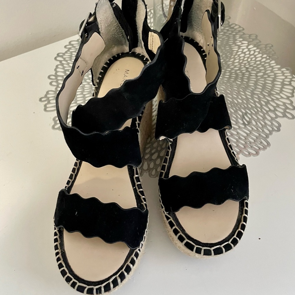 Only today accepting any offers ♠️Marc Fisher wedgies size 7♠️
